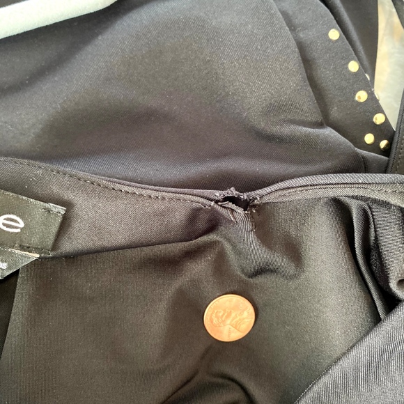 Bebe side cut-out embellished dress SIZE XS - Picture 7 of 8